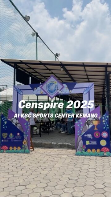 Cuaca yang panas tak membuat kaka kaka SMA menyerah demi piala untuk sekolah 🏆

Tournament antar SMA penuh semangat dan sportivitas ini diadakan oleh @censpire.day 🔥

Sekolah kalian butuh venue mini soccer atau basketball court? Silahkan hubungi kami @kscsportscenter 

@kscsportscenter | Minisoccer & Basketball Court | Jl. Kemang No.72 | Booking & Info 0819-5399-1188

#corporatecup #kscsportcenterkemang #minisoccerjakarta #minisoccertournament #infokemang #basket #lapangan #lapanganolahraga #basketballgames